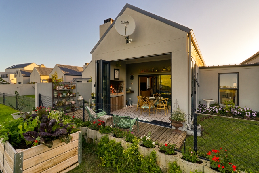 3 Bedroom Property for Sale in Aan de Wijnlanden Western Cape